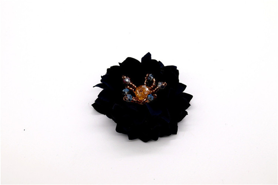 Handgesinterte Kantenblume/Mädchenblume aus Satinbändern/Handsimulierte Blume Verschiedene Farben Stoff, Wolle