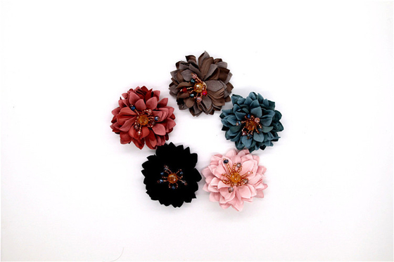 Handgesinterte Kantenblume/Mädchenblume aus Satinbändern/Handsimulierte Blume Verschiedene Farben Stoff, Wolle