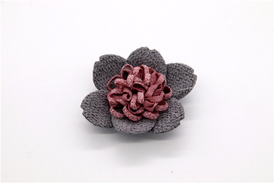 Handgesinterte Kantenblume/Mädchenblume aus Satinbändern/Handsimulierte Blume Verschiedene Farben Stoff, Wolle