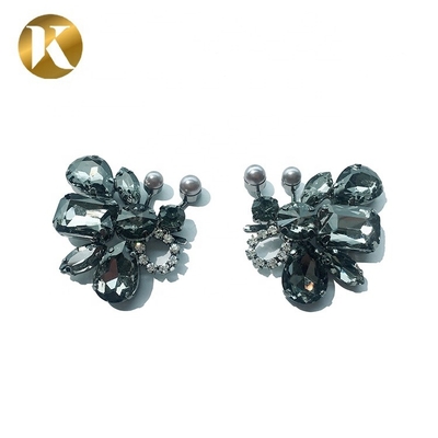 Unregelmäßiger Stil Kristallschuh Ornament Bienen Schmetterling Form ROHS2g Zertifikat