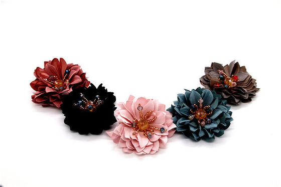 Rechteckige Satinbandblumen Innendiameter 2,4 cm für Dekorationen